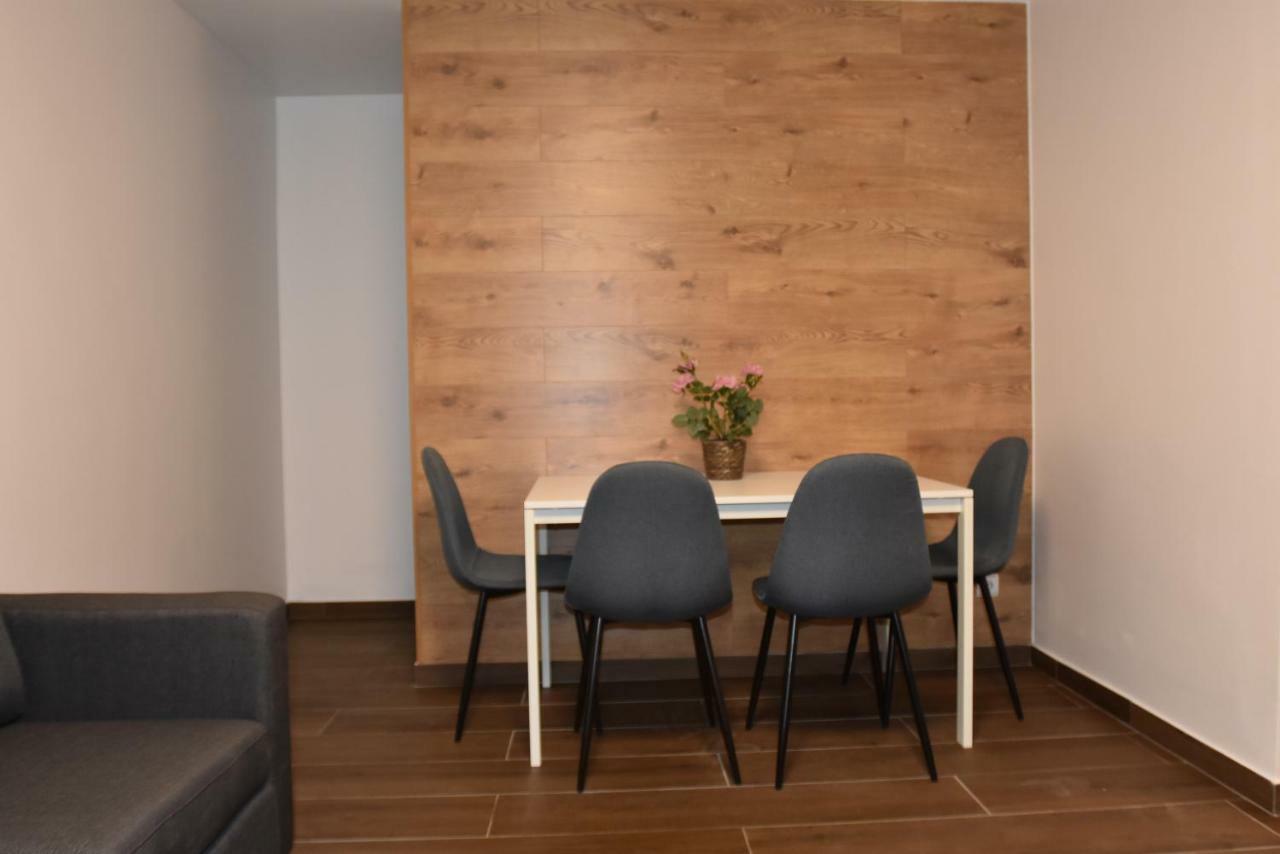 Charme Apartment *
